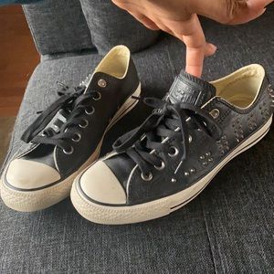 Like brand new Converse all-stars special edition size 8.5 women’s